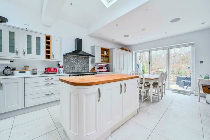 2 Bedroom Terraced House To Rent In Leahurst Road, Hither Green, London, SE13