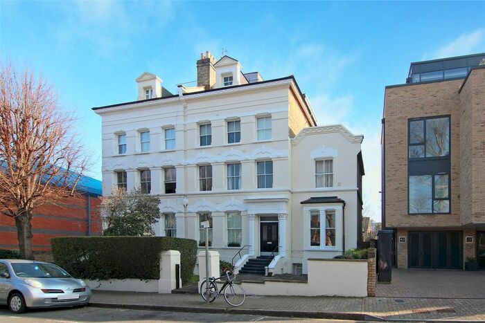 3 Bedroom Flat To Rent In Burston Road, London, SW15