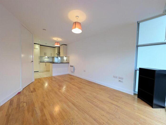 1 Bedroom Apartment To Rent In Eden Square, Cheapside, L2