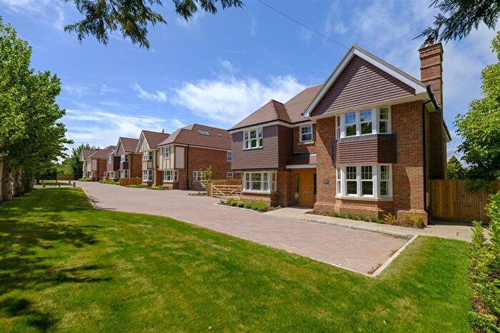 6 Bedroom Detached House For Sale In Lambourne House, Barnsole Road, Staple, CT3