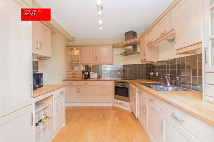 5 Bedroom Terraced House To Rent In Ferry Street, London, E14