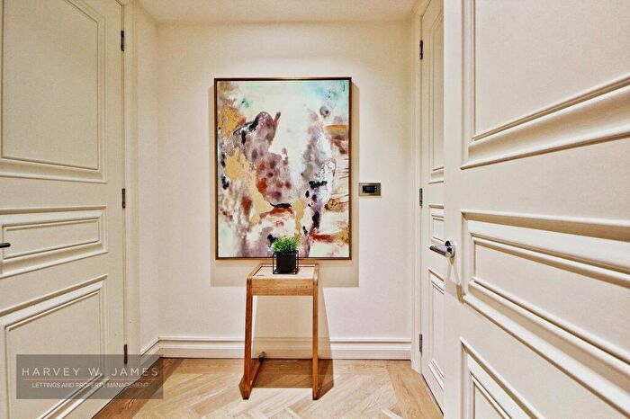 2 Bedroom Apartment To Rent In Kidderpore Avenue, London, NW3