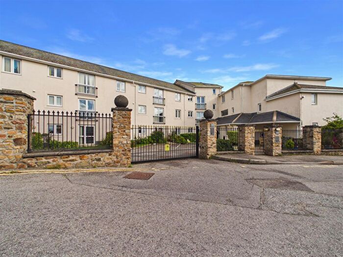 1 Bedroom Flat For Sale In East Terrace, Penzance, TR18