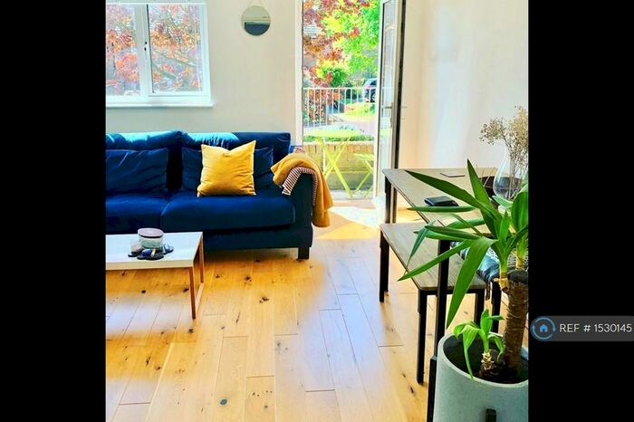 2 Bedroom Maisonette To Rent In Owen Walk, London, SE20