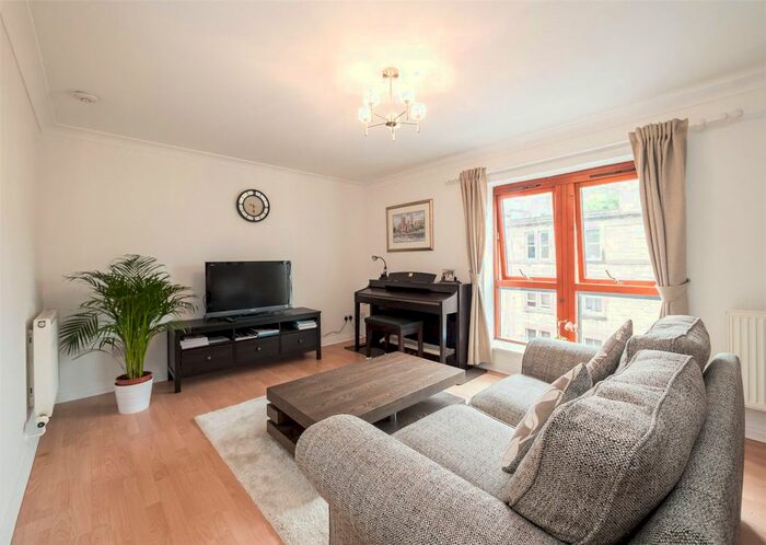 2 Bedroom Flat To Rent In St Stephen Street, Edinburgh, EH3