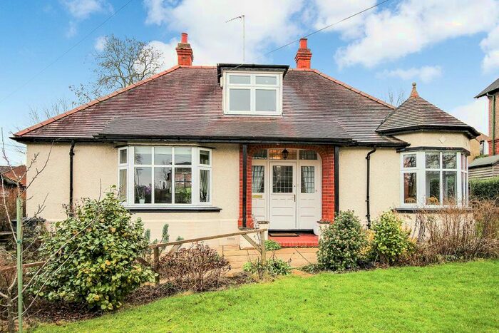 4 Bedroom Property To Rent In London Road, Daventry, NN11