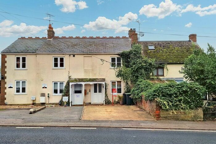 2 Bedroom Terraced House For Sale In Bridport, DT6
