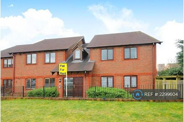 2 Bedroom Flat To Rent In Meadow Close, Thatcham, RG19