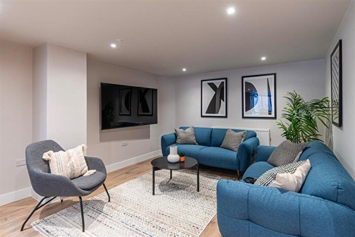 8 Bedroom Town House To Rent In New Bridge Street, City Centre, Newcastle Upon Tyne, NE1