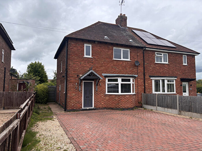 4 Bedroom Semi-Detached House To Rent In Sternthorpe Close, Sutton-on-Trent, Newark, Nottinghamshire, NG23