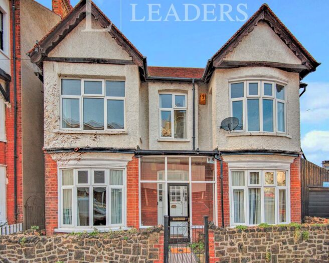 3 Bedroom Detached House To Rent In The Cottage, San Remo Parade, SS0