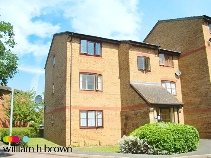1 Bedroom Flat To Rent In Russet House, Falcon Avenue, Grays, RM17