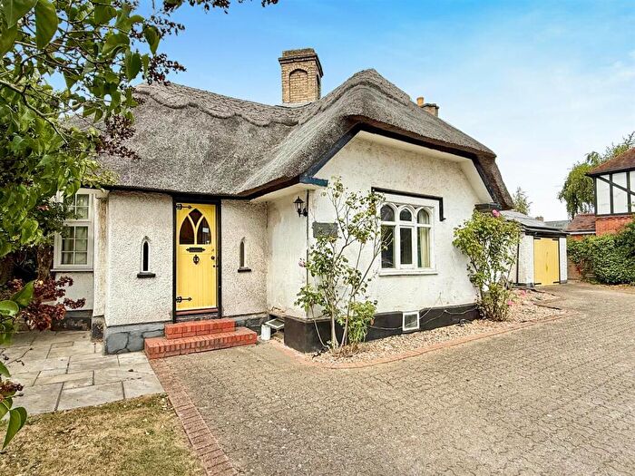 3 Bedroom Detached House For Sale In Maltese Road, Chelmsford, CM1