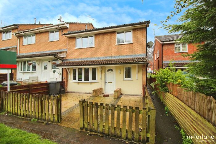 2 Bedroom End Of Terrace House To Rent In Hylder Close, Woodhall Park, Swindon, SN2
