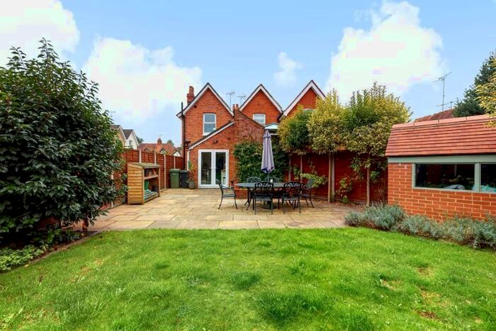 2 Bedroom Terraced House To Rent In Meadowside Road, Pangbourne, Reading RG8