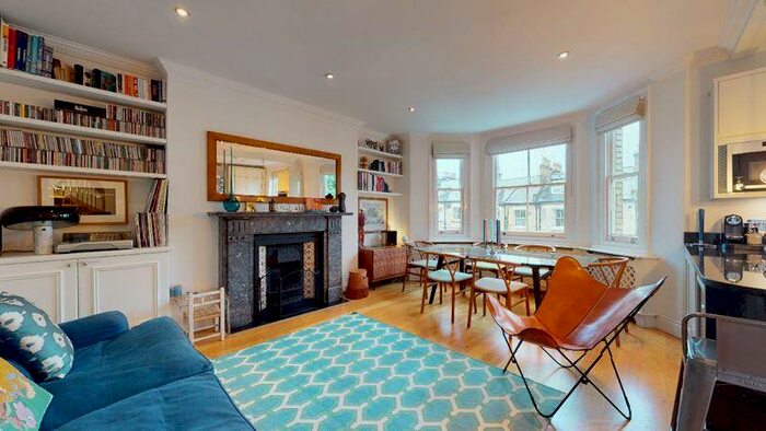 3 Bedroom Flat To Rent In Crossfield Road, Belsize Park, London, NW3