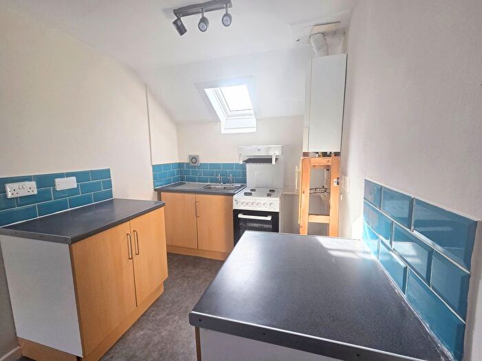 1 Bedroom Flat To Rent In Wyndham Street, Bridgend, CF31