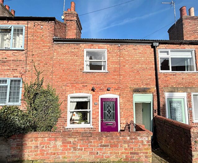 2 Bedroom Terraced House For Sale In Kidgate, Louth, LN11