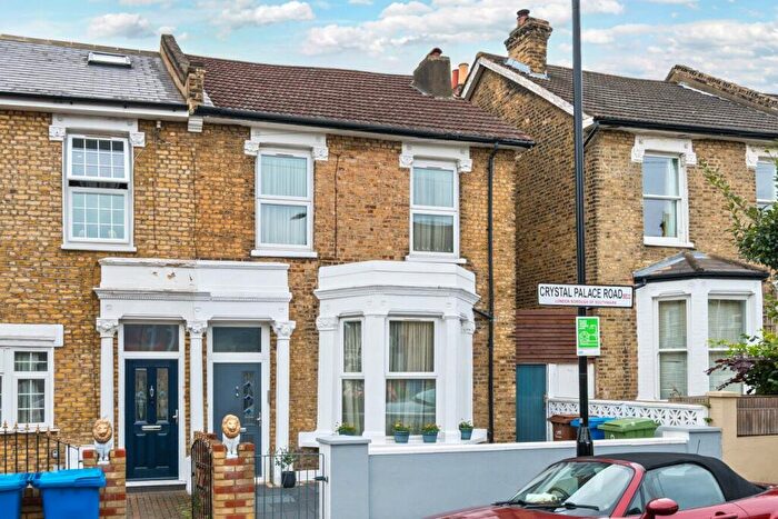 5 Bedroom Semi-Detached House For Sale In Crystal Palace Road, London, SE22