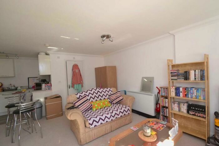 Studio To Rent In Earlham Road, Norwich, NR2