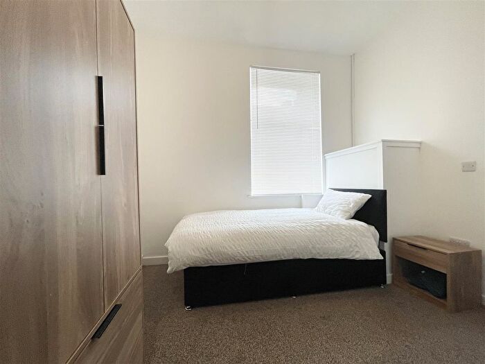 4 Bedroom Terraced House To Rent In Albert Street, Oswaldtwistle, Accrington, BB5