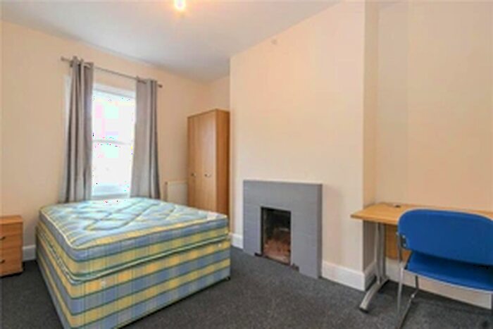 1 Bedroom House To Rent In Cambridge Road, Bristol, BS7