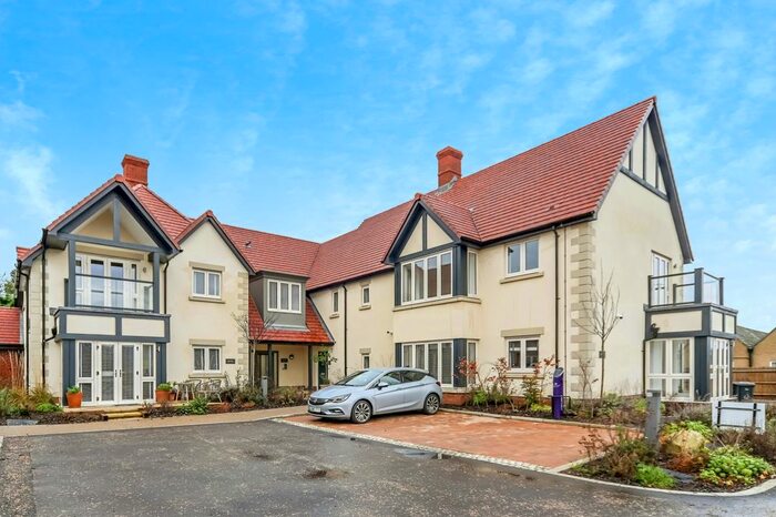 2 Bedroom Flat For Sale In Hobbswick Lane, Turvey, Bedford, Bedfordshire, MK43