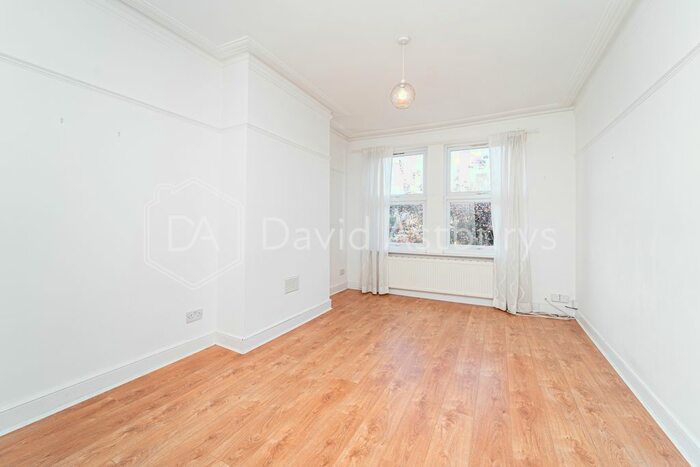 1 Bedroom Flat To Rent In Weston Park, Crouch End, London, N8