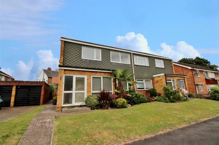 2 Bedroom Maisonette To Rent In Harbex Close, Bexley, DA5