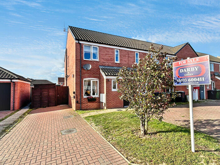 2 Bedroom End Of Terrace House For Sale In Howard's Way, Bradwell, NR31