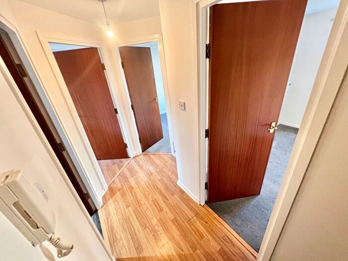2 Bedroom Flat To Rent In Albion Street, Coatbridge, ML5