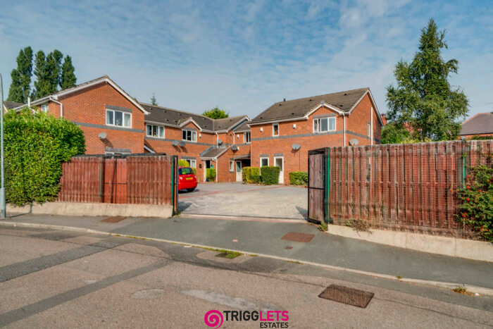 1 Bedroom Apartment To Rent In Edwins Close, Barnsley, South Yorkshire, S71