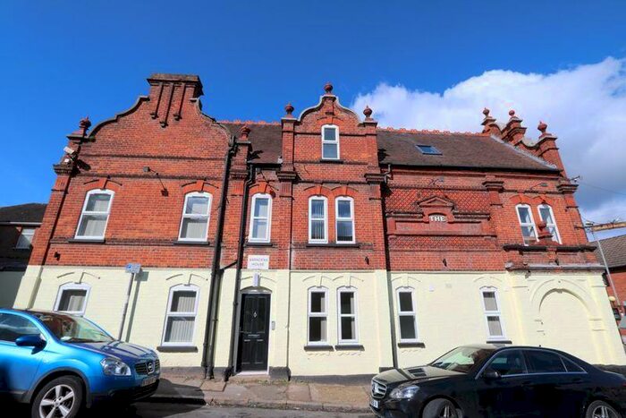 Studio To Rent In Upper Green Street, High Wycombe - Oversized Studio, HP11