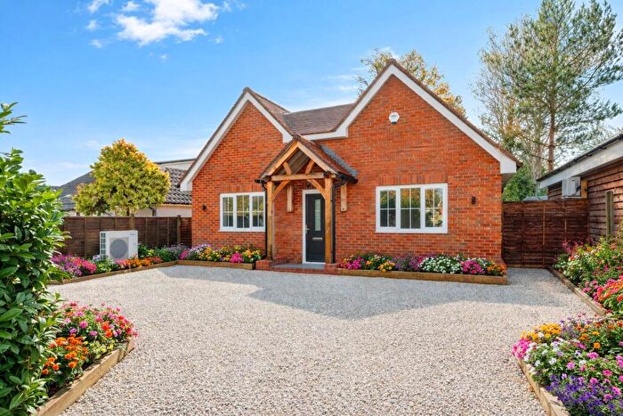 3 Bedroom Detached Bungalow For Sale In The Close, Horley, RH6