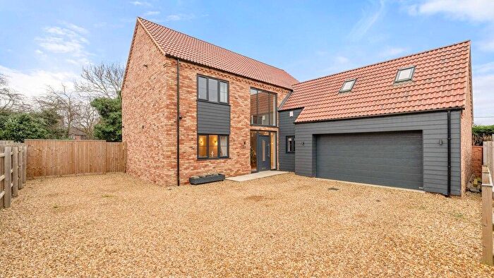4 Bedroom Detached House For Sale In Bella Close, Terrington St John, Wisbech, Norfolk, PE14