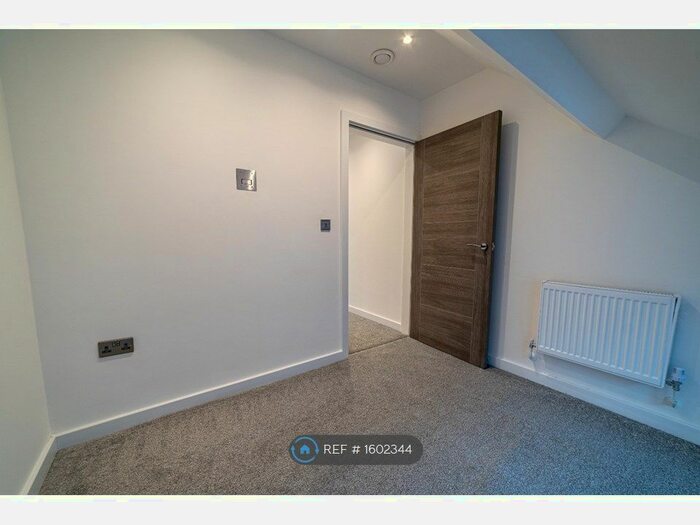 2 Bedroom End Of Terrace House To Rent In Abbey Park, Worksop, S80