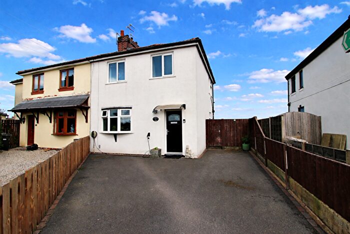 3 Bedroom Semi Detached House For Sale In Snydale Close, Westhoughton, BL5