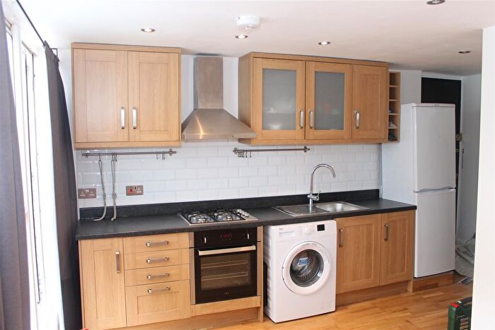 1 Bedroom Flat To Rent In London, SE27