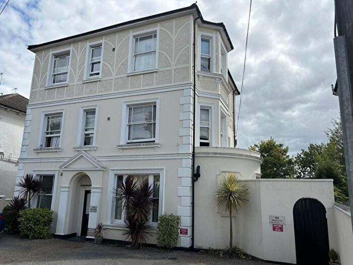 1 Bedroom Studio To Rent In Upper Grosvenor Road, Tunbridge Wells, TN1