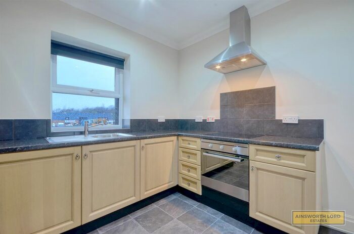 1 Bedroom Flat To Rent In Beautiful Flat, Charles Street, Nr Town Center, Darwen, BB3