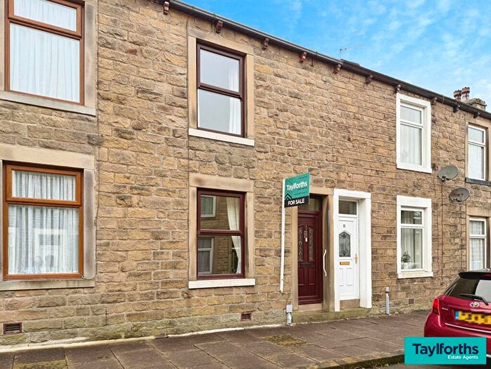 2 Bedroom Terraced House For Sale In Clarence Street, Barnoldswick, BB18
