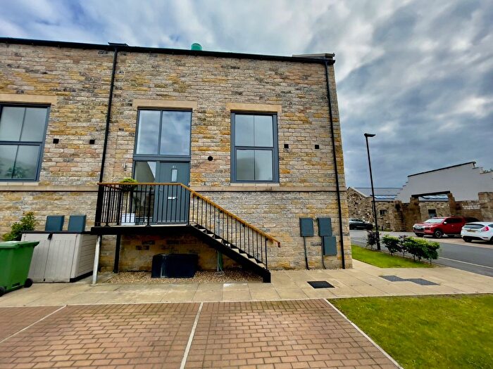2 Bedroom Terraced House To Rent In Dyehouse Walk, Yeadon, Leeds, West Yorkshire, LS19