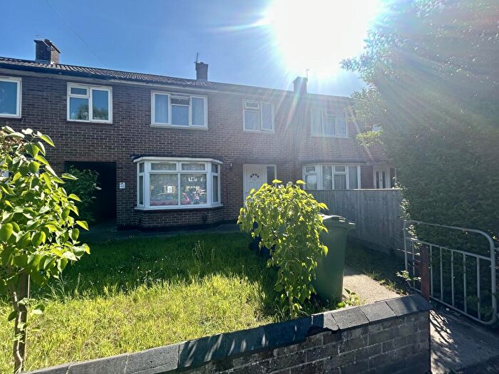 4 Bedroom House To Rent In Blackbird Leys Road, Oxford, OX4