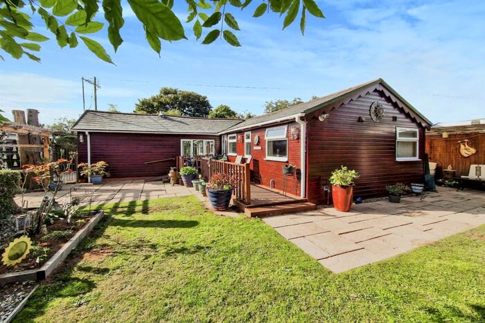 3 Bedroom Lodge For Sale In Caravan Park, Holt Heath, Worcester, WR6