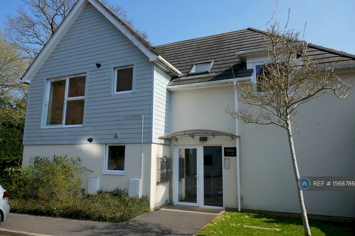 1 Bedroom Flat To Rent In Wareham Road, Corfe Mullen, Wimborne, BH21