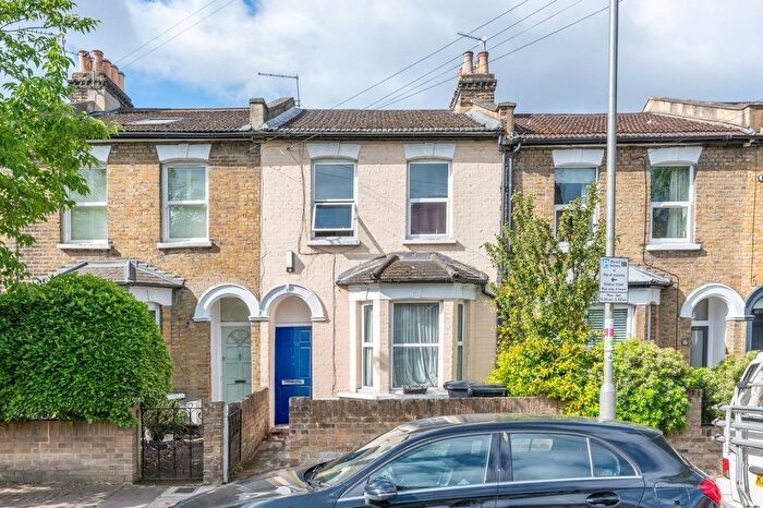 4 Bedroom Terraced House To Rent In Trevelyan Road, Tooting, London, SW17