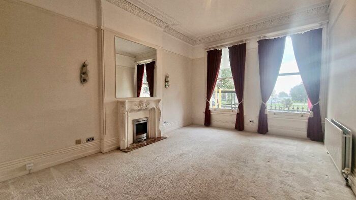 2 Bedroom Apartment To Rent In Palmeira Avenue Mansions, Church Road, Hove, BN3
