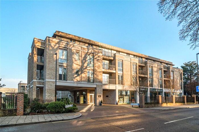 2 Bedroom Apartment For Sale In Lee Terrace, London, SE13