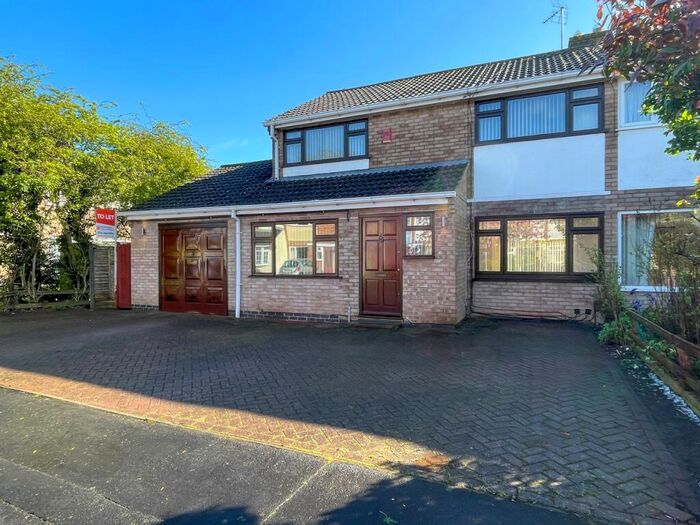 3 Bedroom Semi-Detached House To Rent In Tilton Drive, Leicester, LE2