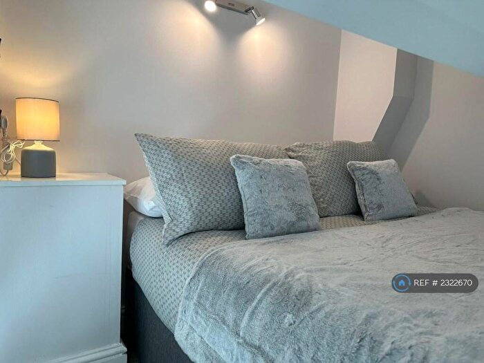 1 Bedroom Flat To Rent In Bolton, Bolton, BL1